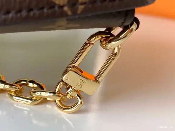 Affordable VERTICAL VUITTON TRUNK POCHETTE LOUIS 0501